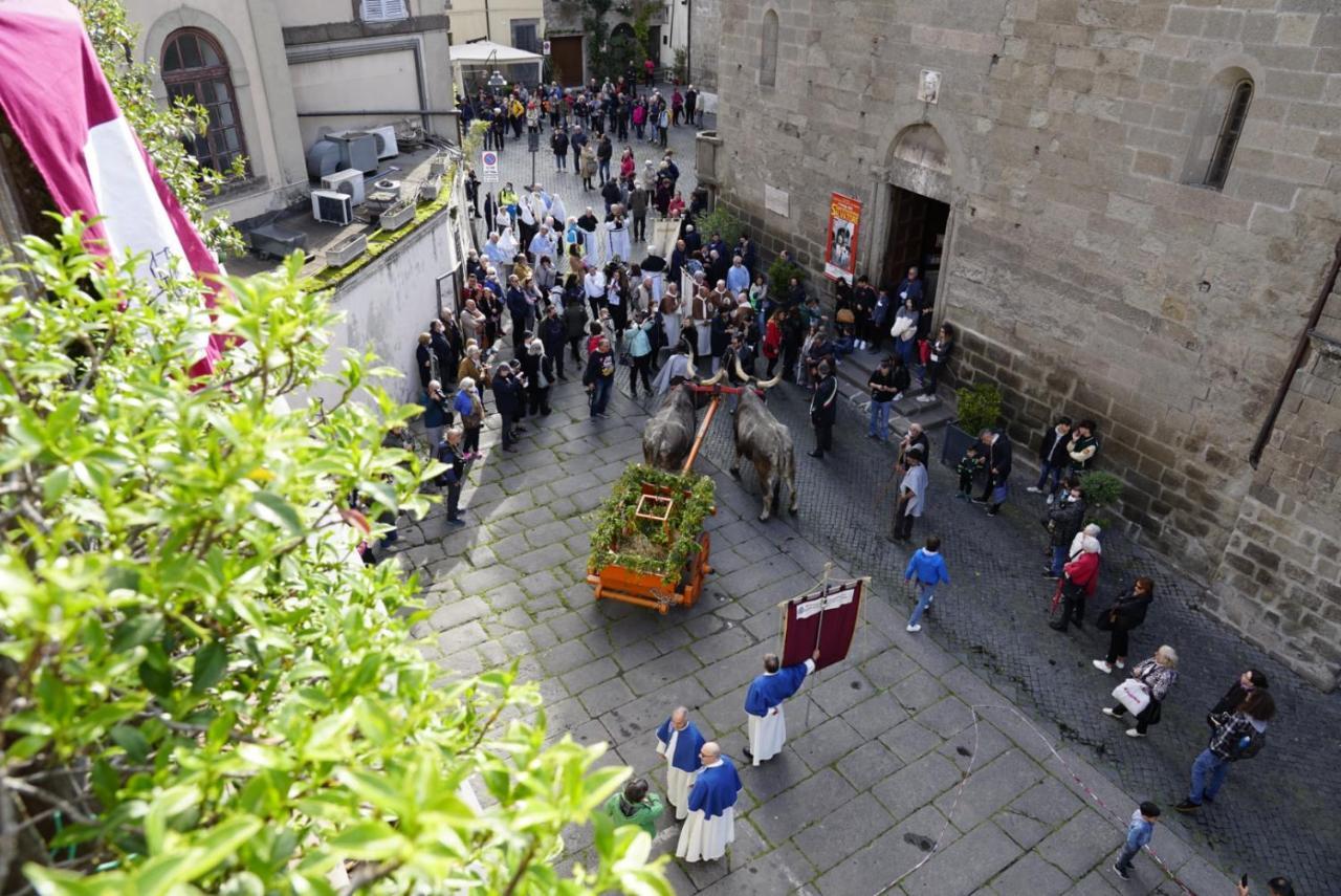 Appartamento Piazza Santa Maria Nuova Viterbo Exterior foto